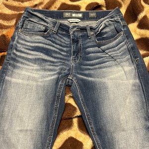 Light boot cut jeans from buckle nice condition good for using boots